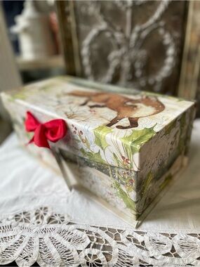 Susan Winget Fox woodland storage box